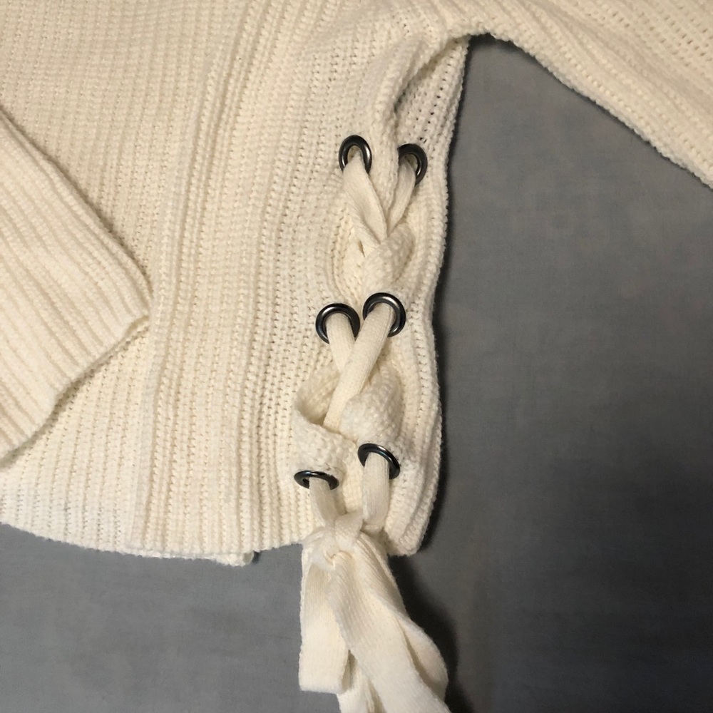 Sweater - Picture 3 of 5